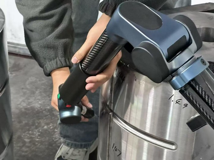Invierta en una máquina avanzada de medición de coordenadas 3D para aumentar la precisión del mecanizado de crucetas y la calidad general del producto